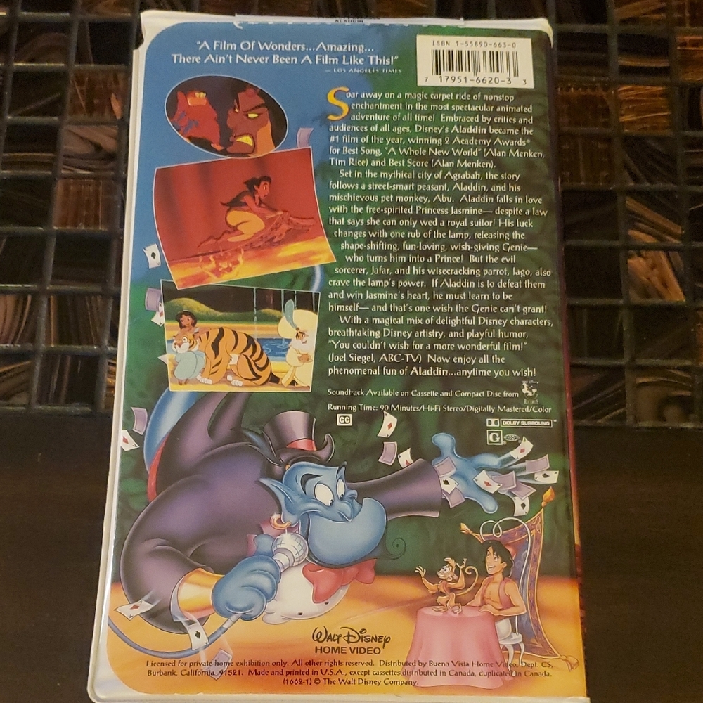 Disney Aladdin VHS with Purple and Blue Cover - Picture 2 of 4